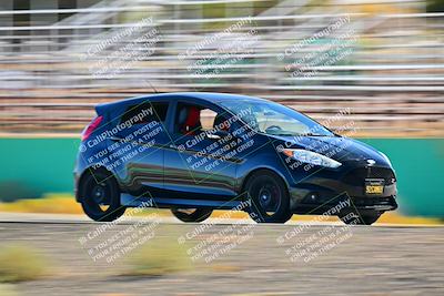 media/Oct-18-2025-Extreme Speed (Sat) [[d6d7e1fef1]]/Group 5/Session 3 (Turn 1)/